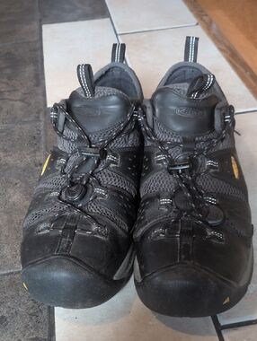 Keen Men’s Black and Gray Steel Toe Outdoor Trail Sneakers